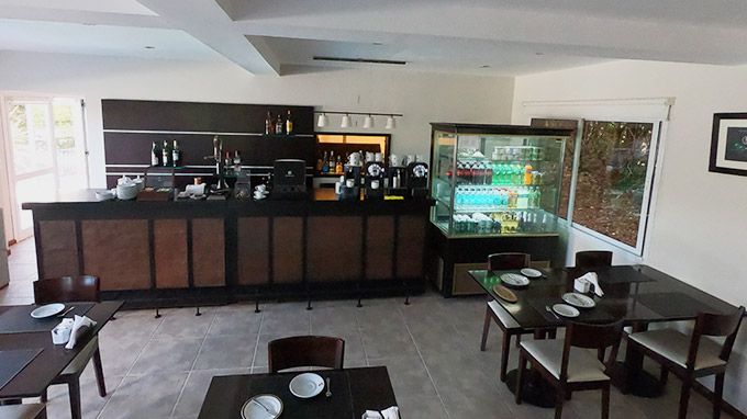 Ayres del Este